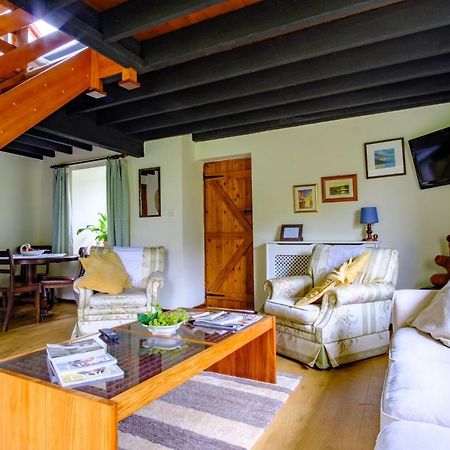 Lakeside Cottage カーマーゼン エクステリア 写真